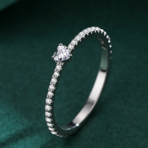 Anillo de diamantes solitario de plata 925